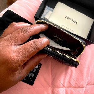 CHANEL card wallet. BRAND NEW & Authentic!!